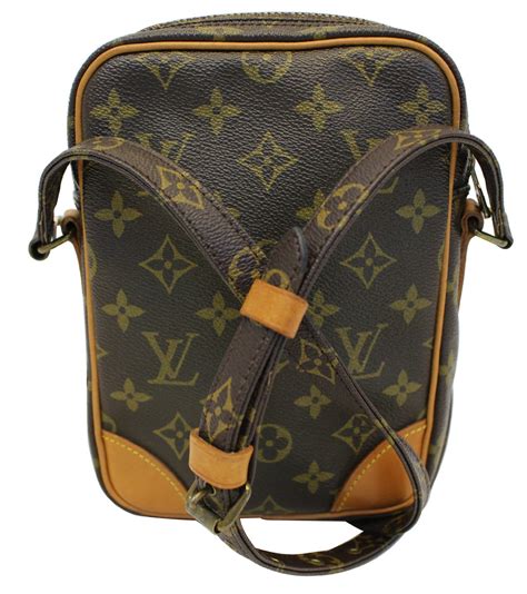 louis vuitton crossbody monogram.